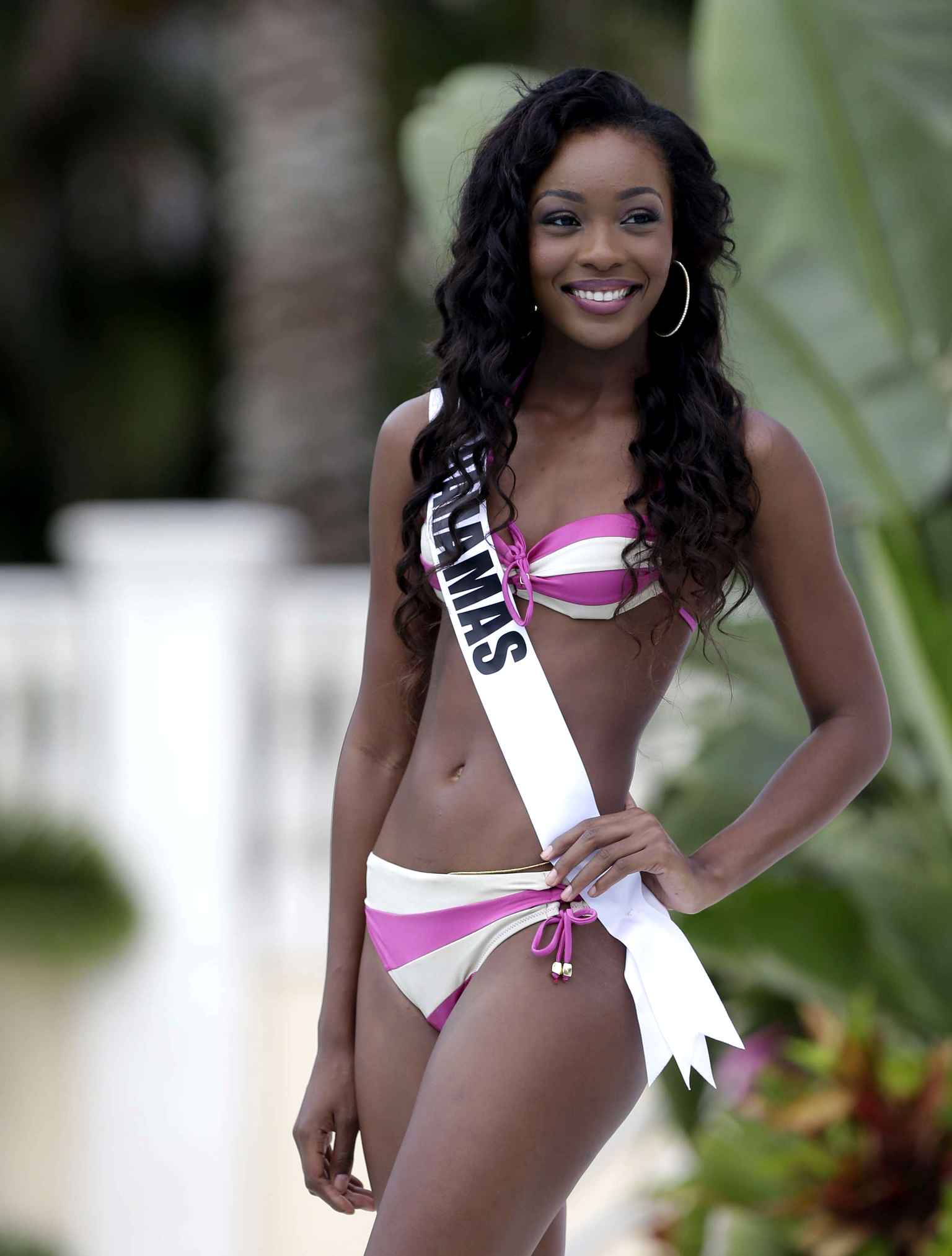 miss-universe-contestant-tomii-culmer